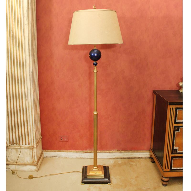 Piantana in bronzo dorato e marmo  (Italia, XX sec.)  - Asta Gli Arredi di Villa "Le Marchesane" - San Luca Casa d'Aste