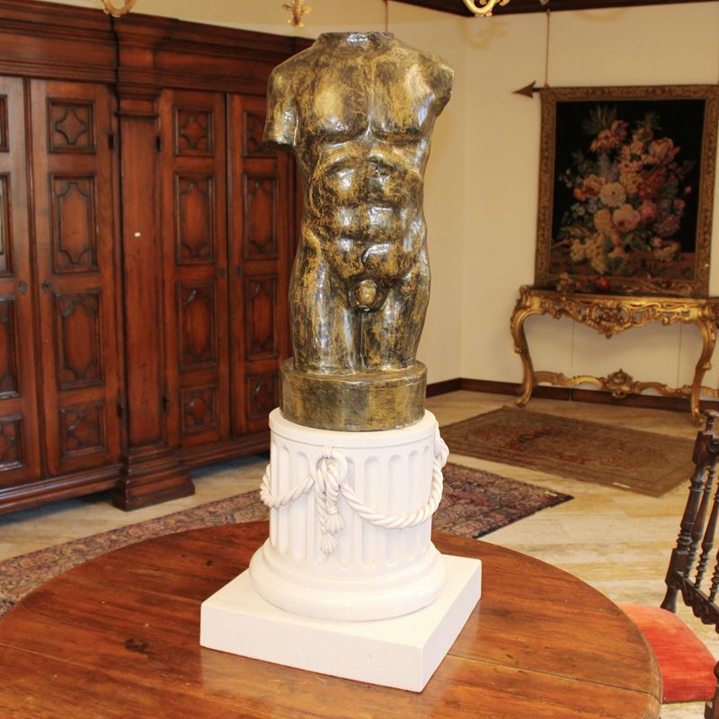 Torso virile in cartapesta  (Italia, XX sec.)  - Asta Gli Arredi di Villa "Le Marchesane" - San Luca Casa d'Aste
