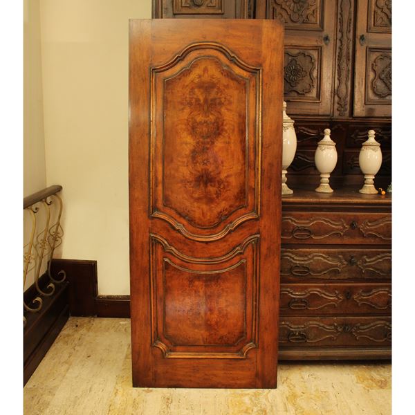 ♦ Porta in noce e radica di noce