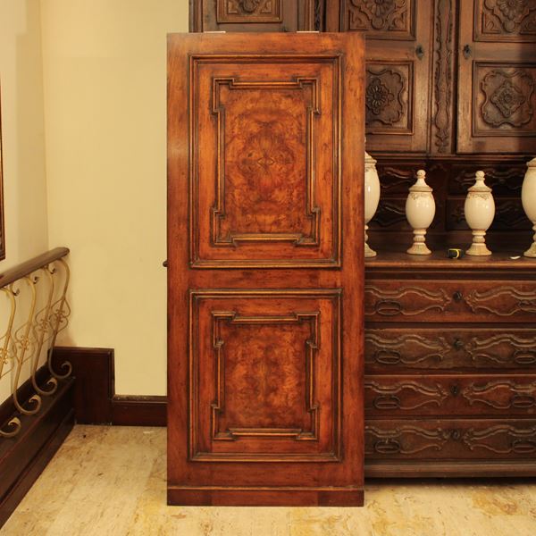 ♦ Porta in noce e radica di noce