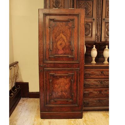 Porta in Noce e Radica di Noce