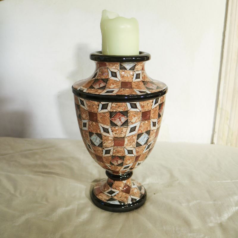 Vaso in porcellana  (Italia, XX sec.)  - Asta Gli Arredi di Villa "Le Marchesane" - San Luca Casa d'Aste