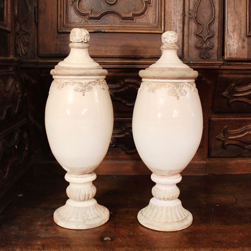 Coppia di potiche in ceramica  (Italia, XX sec.)  - Asta Gli Arredi di Villa "Le Marchesane" - San Luca Casa d'Aste
