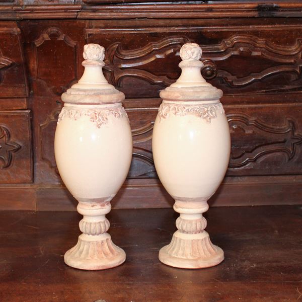 Coppia di potiche in ceramica