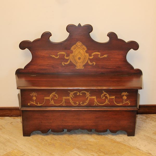 ♦ Panca in legno tinto noce