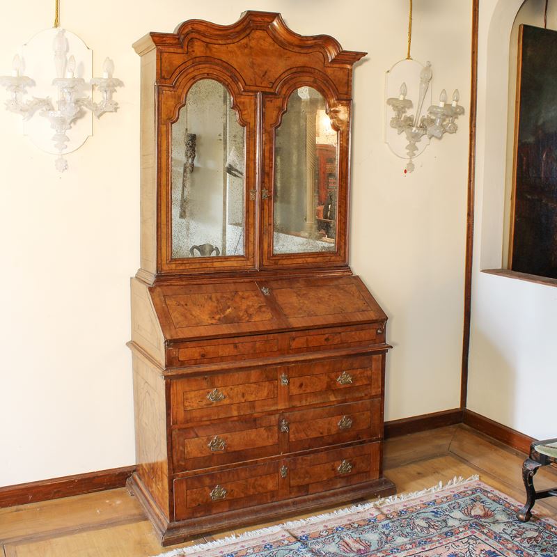 Trumeau in radica e noce  (Italia, XVIII sec.)  - Asta Gli Arredi di Villa "Le Marchesane" - San Luca Casa d'Aste