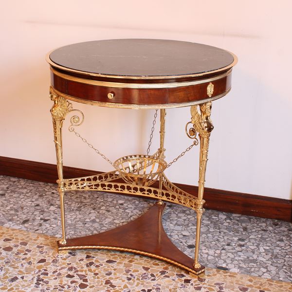 ♦ Gueridon in mogano e bronzo dorato