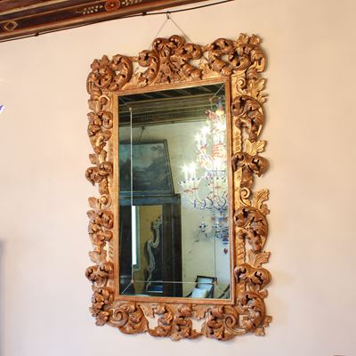 ♦ Grande Specchiera in Legno Dorato