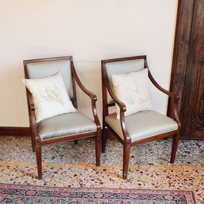 Sei Poltrone in Noce
