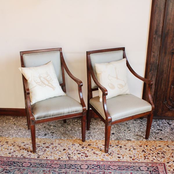 Sei poltrone in noce