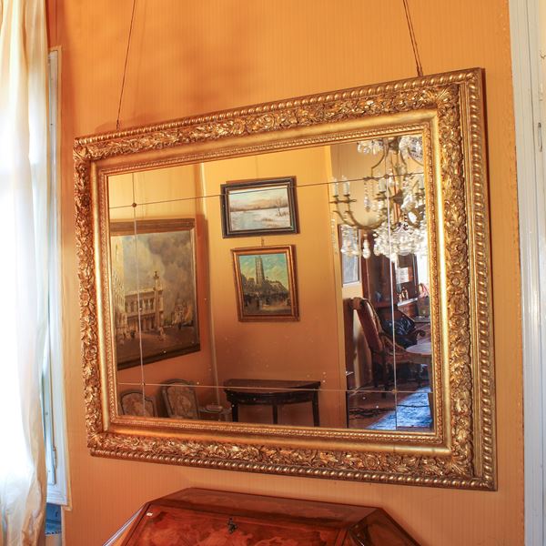 Specchiera in legno dorato