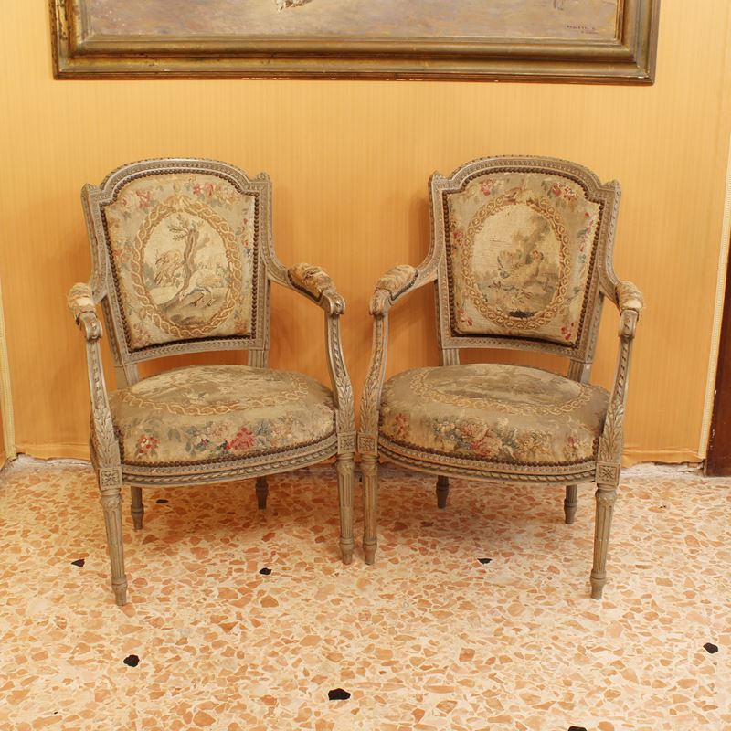 Quattro poltrone in legno laccato  (Francia, XIX sec.)  - Asta Gli Arredi di Villa "Le Marchesane" - San Luca Casa d'Aste