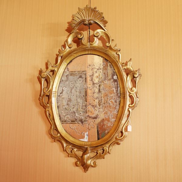 Specchierina in legno dorato