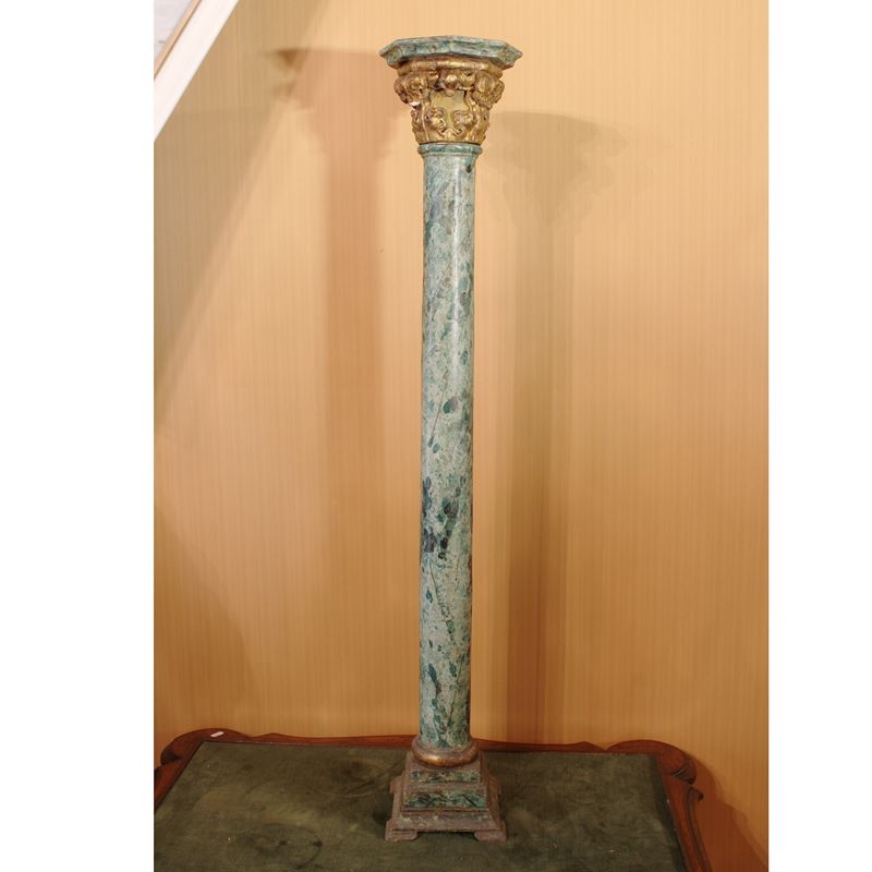 Colonna in legno laccato e dorato  (Italia, XVIII sec.)  - Asta Gli Arredi di Villa "Le Marchesane" - San Luca Casa d'Aste