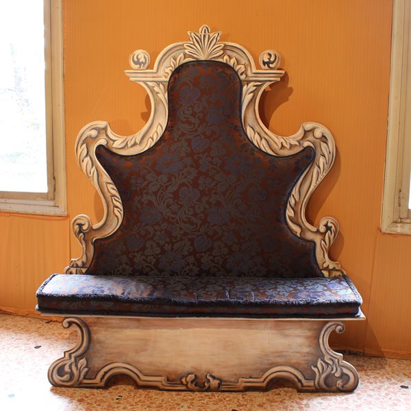 ♦ Panca in legno laccato