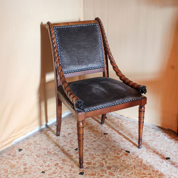 ♦ Sedia in faggio tinto noce