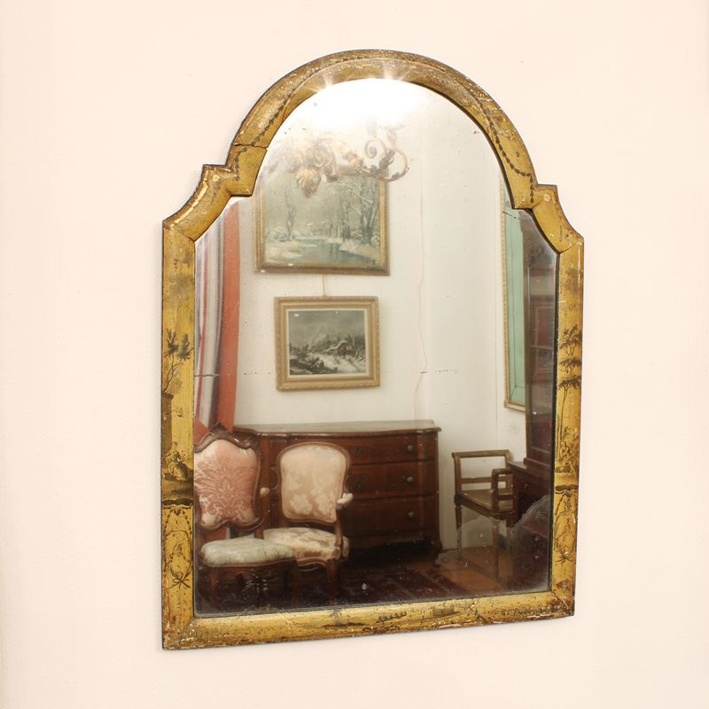 Piccola specchiera in legno laccato  (Italia, XVIII-XIX sec.)  - Asta Gli Arredi di Villa "Le Marchesane" - San Luca Casa d'Aste