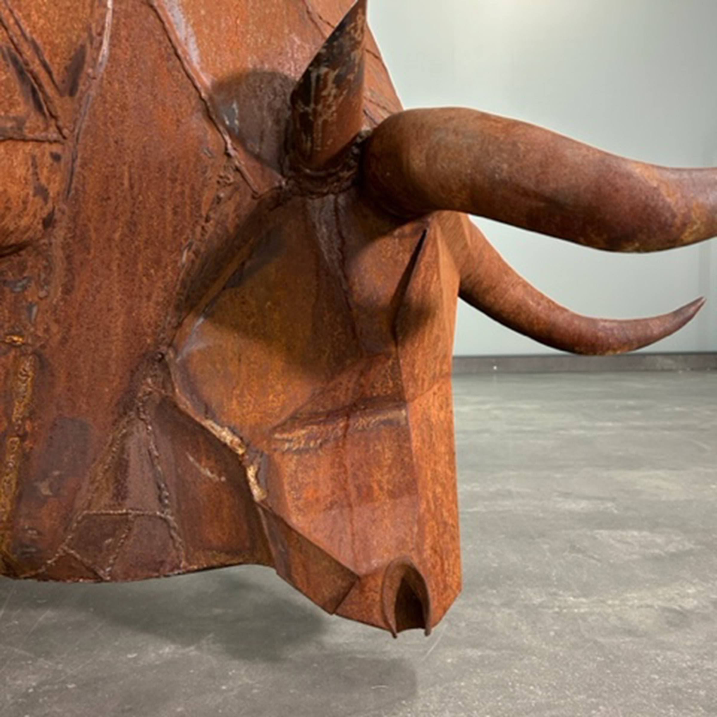 Marco Bellavere, Toro, scultura in lamiera di ferro (esemplare unico) firmata, 2018