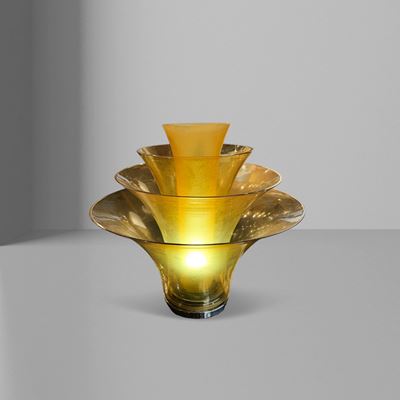 Manifattura di Murano, Lampada da tavolo mod. Petal in vetro colorato