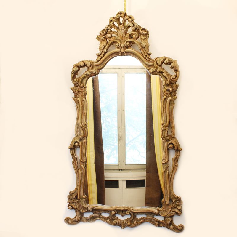 ♦ Specchiera in legno laccato  (Italia, XX sec.)  - Asta Gli Arredi di Villa "Le Marchesane" - San Luca Casa d'Aste