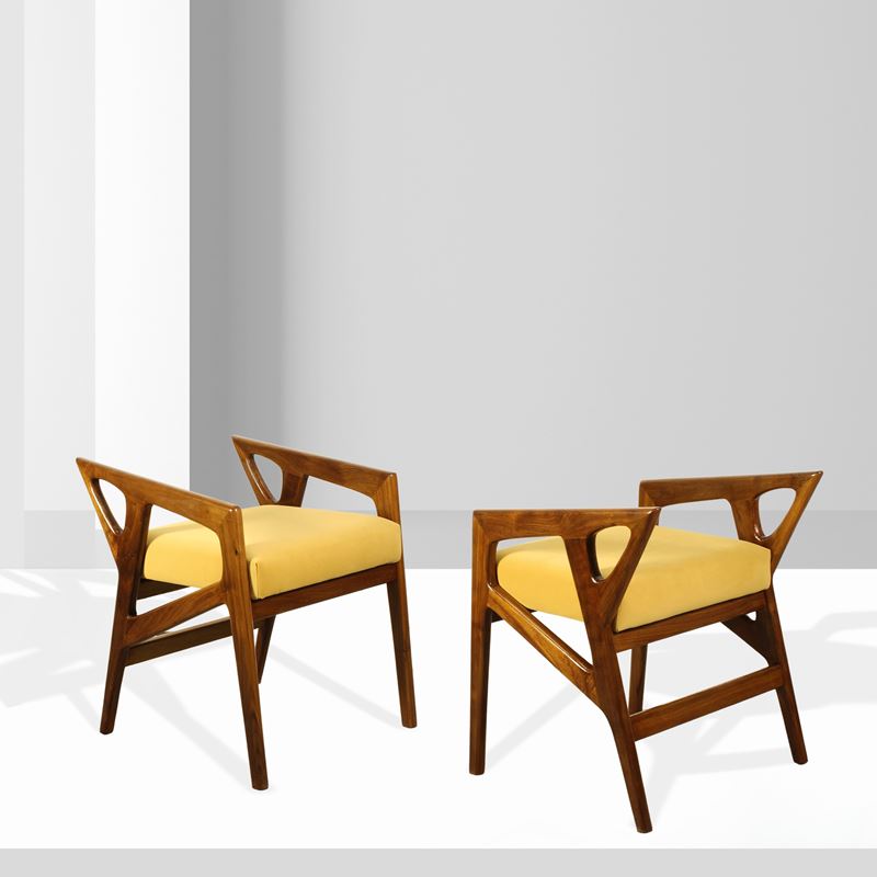 Sgabelli, in legno e tessuto (coppia), anni ’50