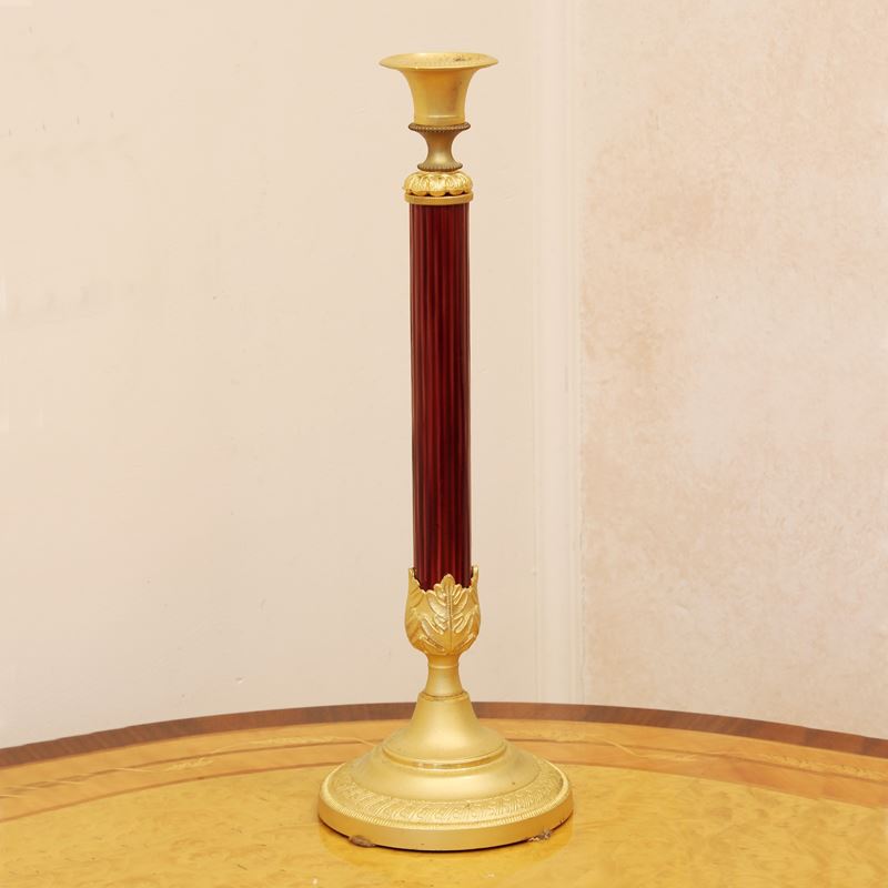 Candeliere in bronzo dorato e laccato  (Francia, XX sec.)  - Asta Gli Arredi di Villa "Le Marchesane" - San Luca Casa d'Aste