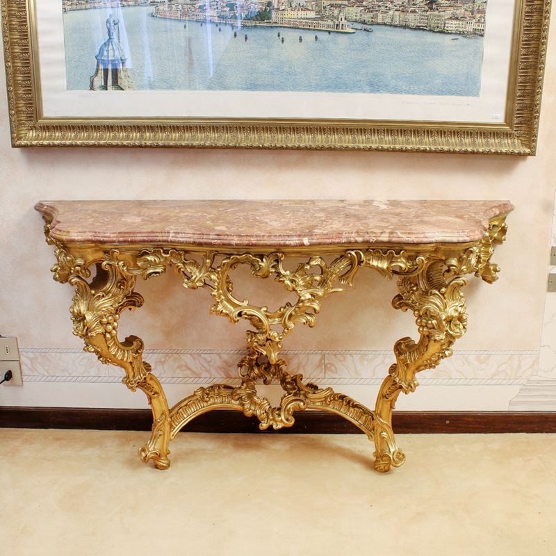 ♦ Consolle in legno dorato  (Italia, XX sec.)  - Asta Gli Arredi di Villa "Le Marchesane" - San Luca Casa d'Aste