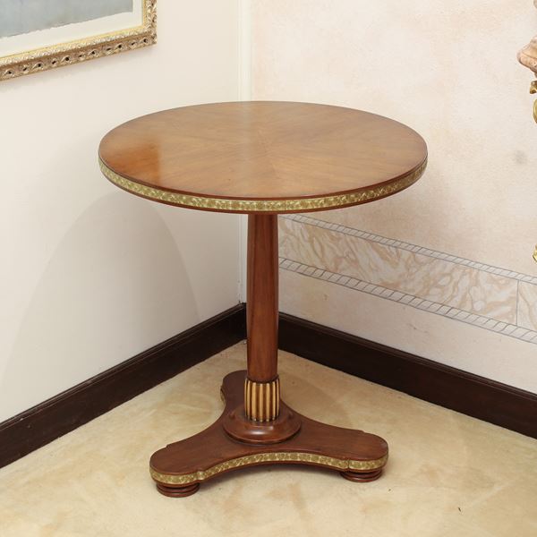 ♦ Gueridon in legno e legno dorato