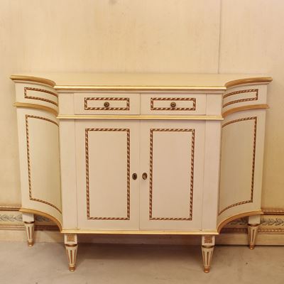 ♦ Credenza in Legno Laccato e Dorato