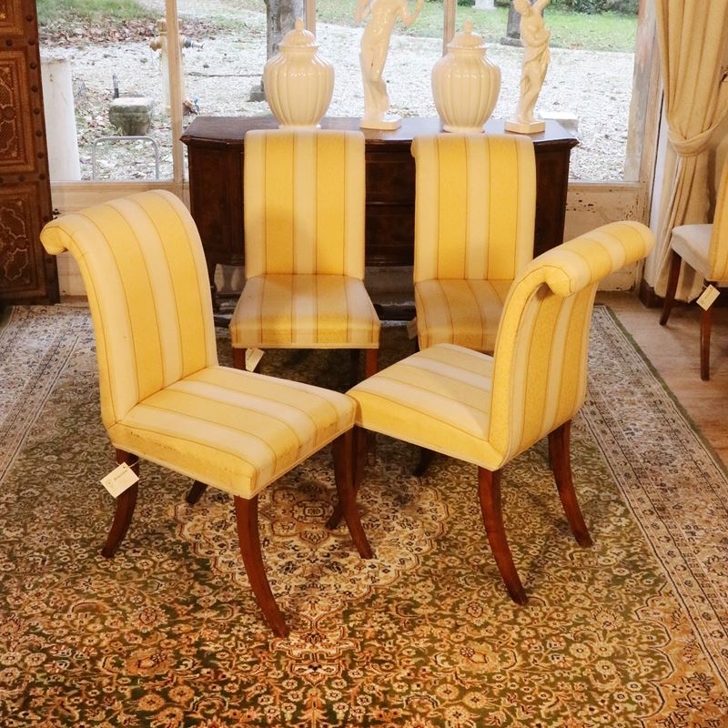 ♦ Quattro sedie in ciliegio  (Italia, XX sec.)  - Asta Gli Arredi di Villa "Le Marchesane" - San Luca Casa d'Aste