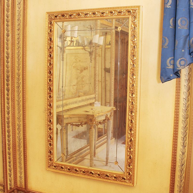 Specchiera in legno dorato  (Italia, XX sec.)  - Asta Gli Arredi di Villa "Le Marchesane" - San Luca Casa d'Aste