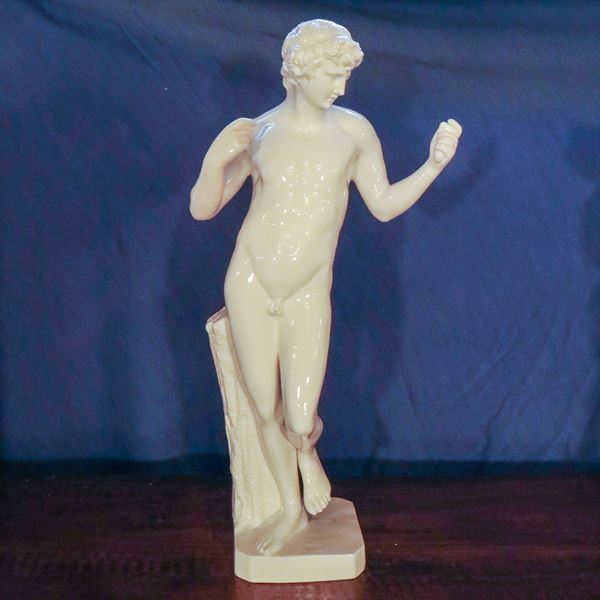 ♦ Scultura in ceramica bianca