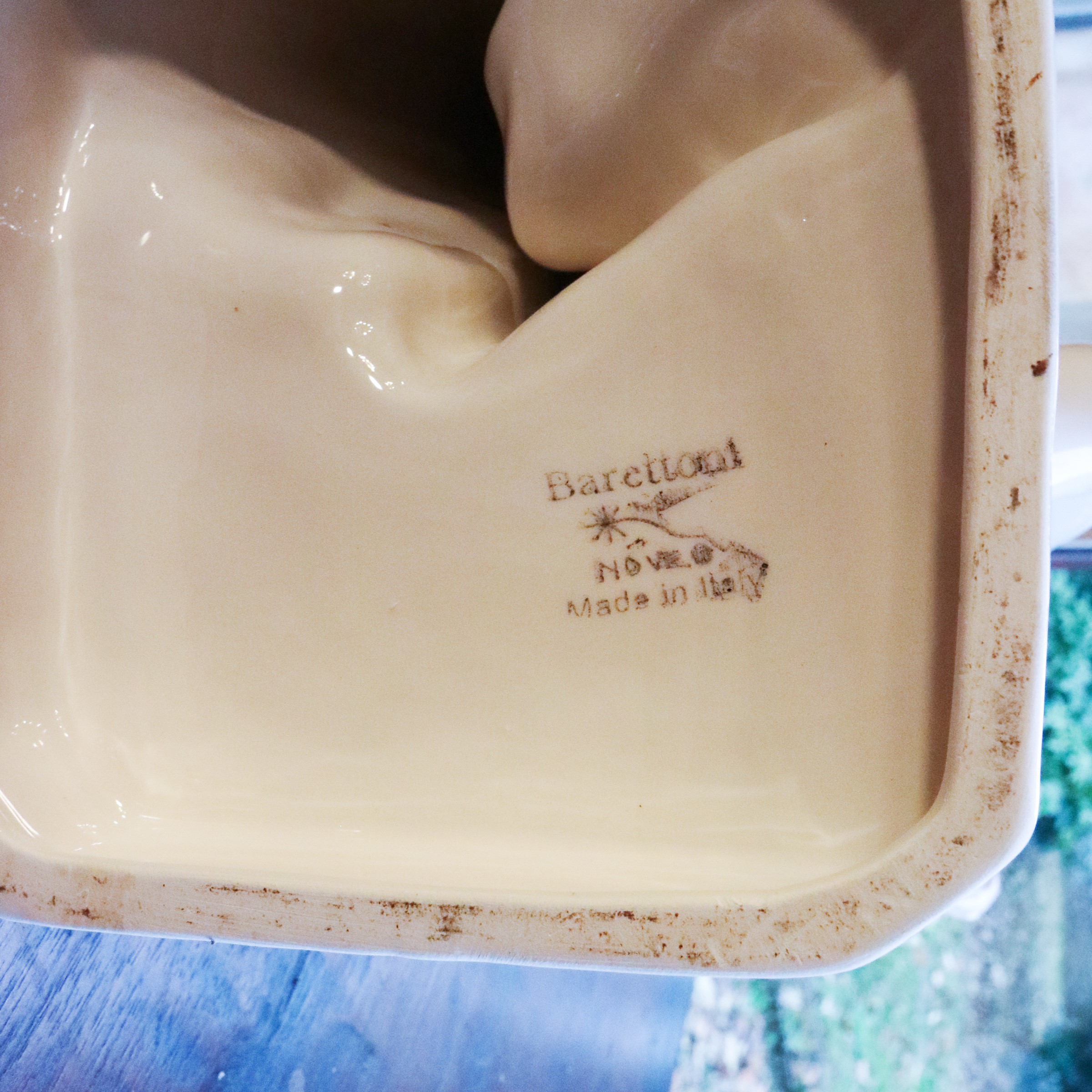 ♦ Scultura in ceramica bianca